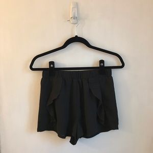 H&M black flowy shorts